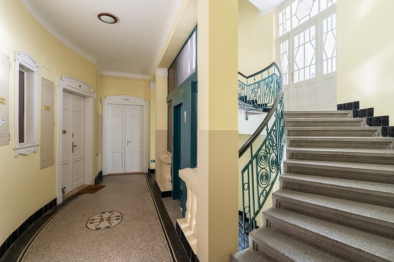 Žitomírská, Vršovice - Prague 10 | Rent, Apartment One-bedroom (2+kk), 53 m²