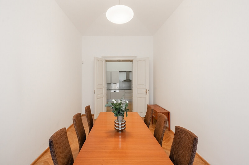 Janáčkovo nábřeží, Malá Strana - Prague 5 | Rent, Apartment Two-bedroom (3+1), 115 m²