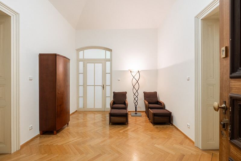 Janáčkovo nábřeží, Malá Strana - Prague 5 | Rent, Apartment Two-bedroom (3+1), 115 m²