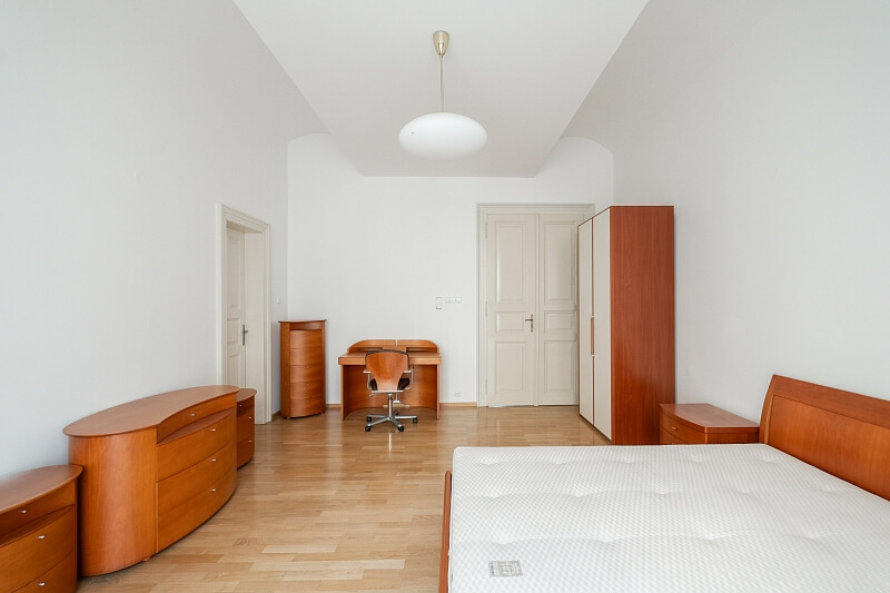 Janáčkovo nábřeží, Malá Strana - Praha 5 | Pronájem, Byt 3+1, 114 m²