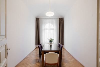 Janáčkovo nábřeží, Malá Strana - Prague 5 | Rent, Apartment Two-bedroom (3+1), 114 m²