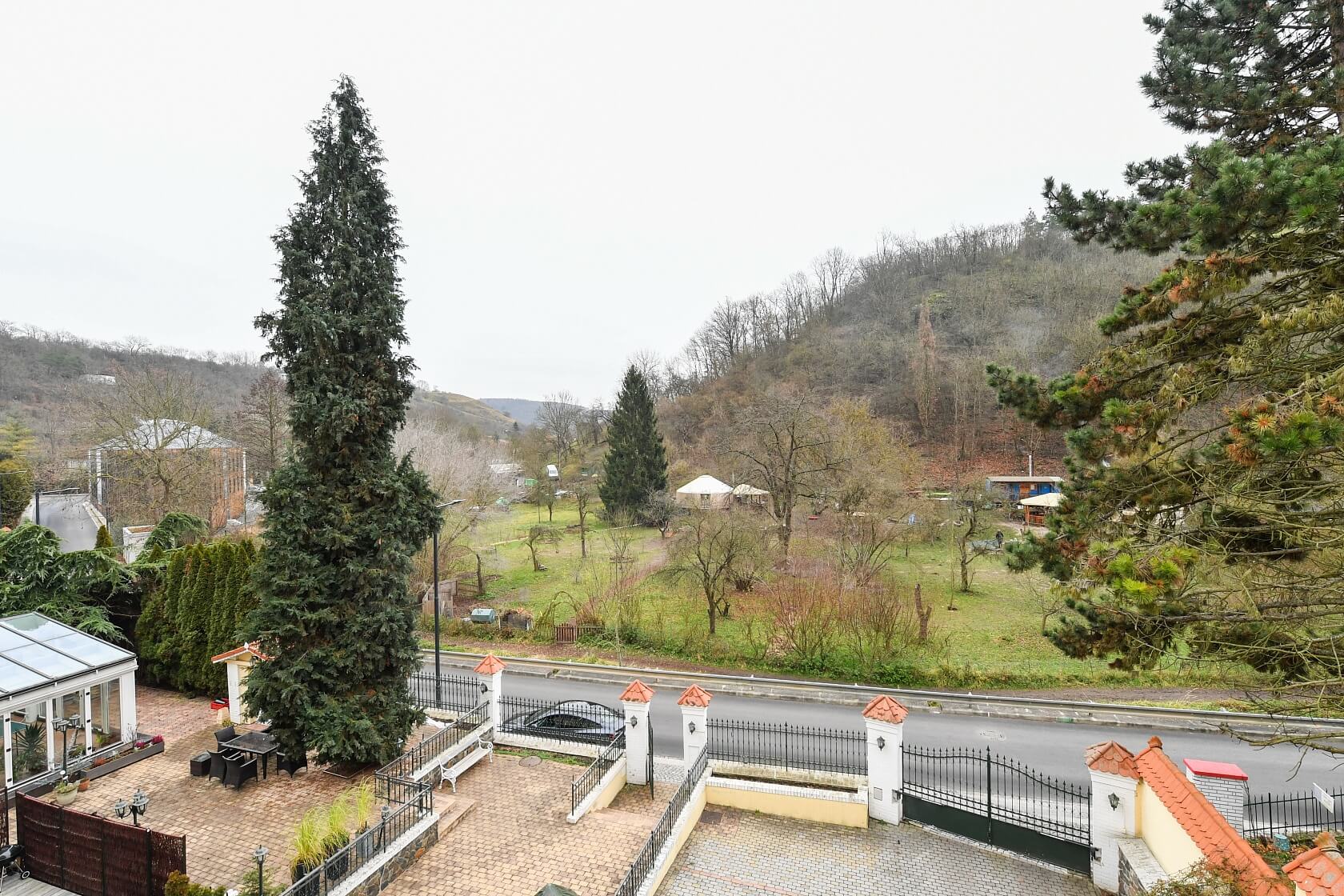 V Šáreckém údolí, Dejvice - Prague 6 | Rent, Apartment One-bedroom (2+kk), 52 m²