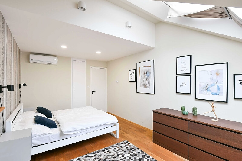 Husitská, Žižkov - Prague 3 | Sale, Apartment Three-bedroom (4+kk), 109 m²