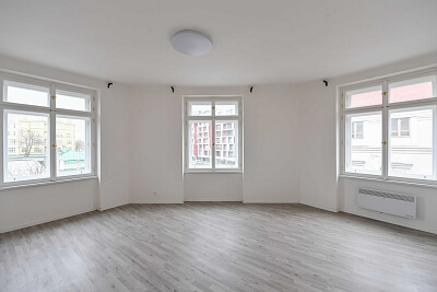 Korunní, Vinohrady - Prague 3 | Rent, Apartment Two-bedroom (3+1), 115 m²