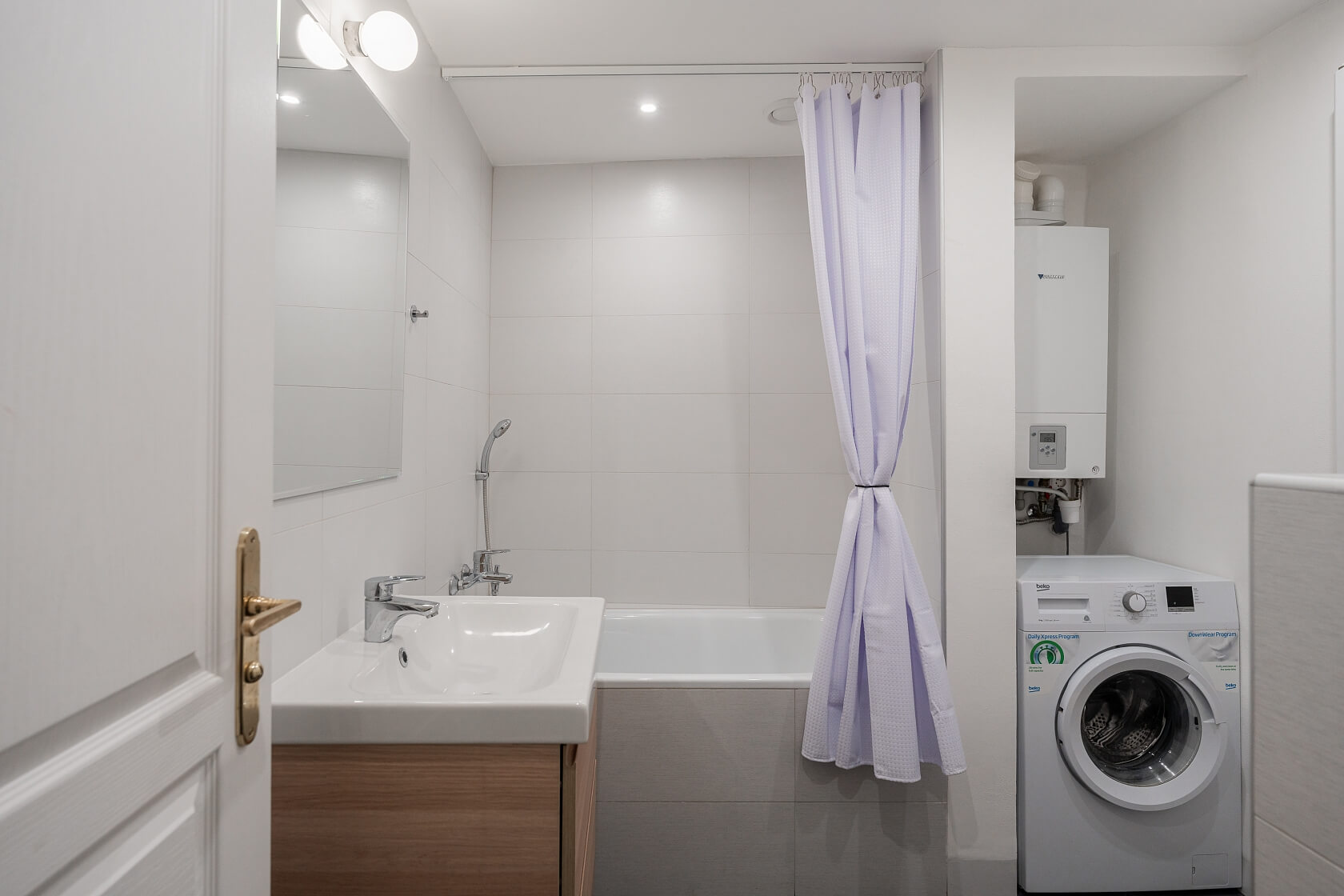 Spálená, Nové Město - Praha 1 | Pronájem, Byt 1+1, 41 m²