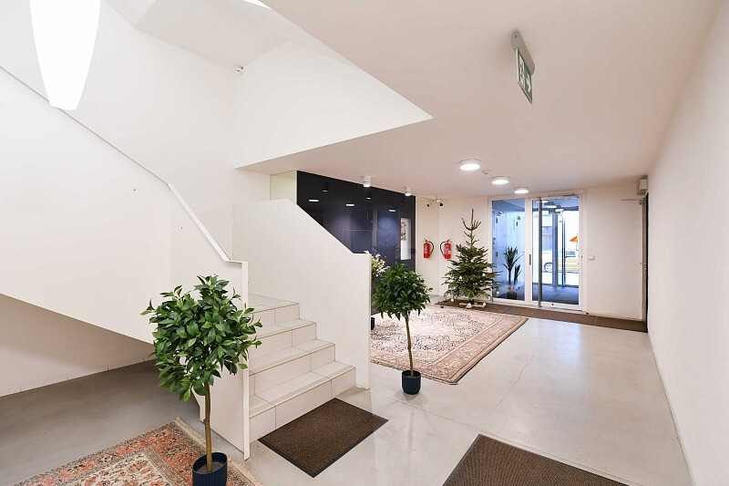 Holečkova, Smíchov - Prague 5 | Rent, Apartment Studio (1+kk), 37 m²