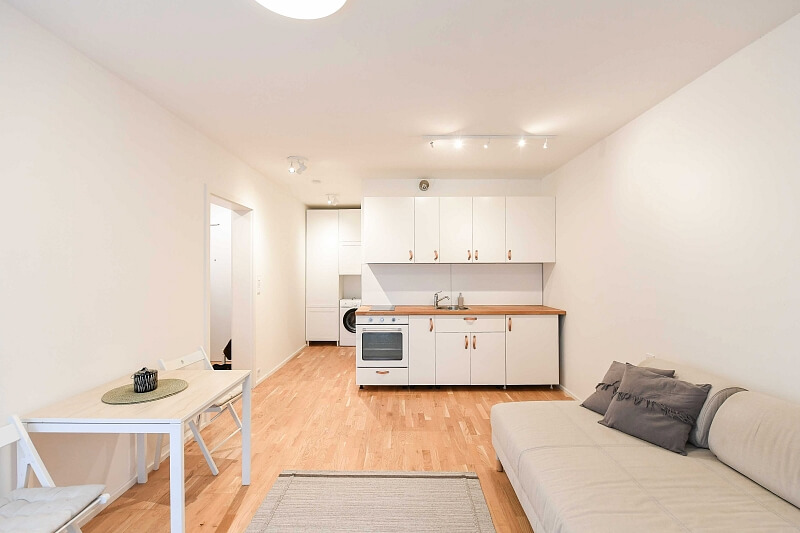 Holečkova, Smíchov - Prague 5 | Rent, Apartment Studio (1+kk), 37 m²