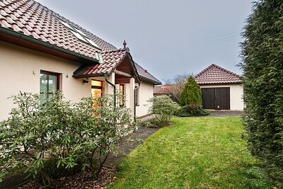 Štěchovice - Praha-západ | Sale, House Four-bedroom (5+kk), 254 m²