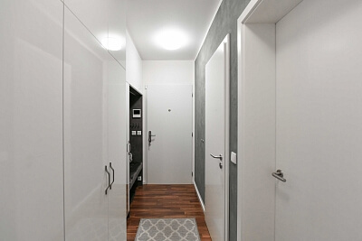 Novovysočanská, Libeň - Praha 9 | Pronájem, Byt 3+kk, 79 m²