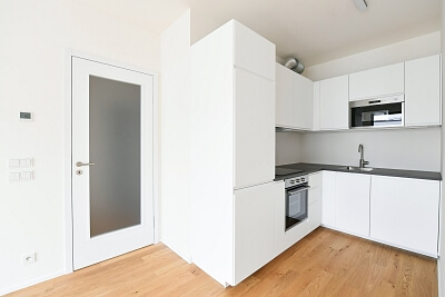 U Průhonu, Holešovice - Praha 7 | Pronájem, Byt 2+kk, 61 m²