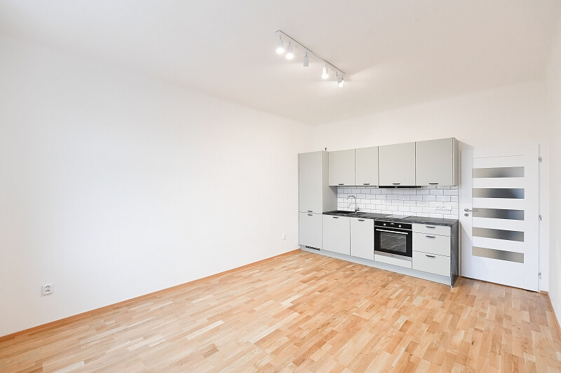 Ruská, Vršovice - Praha 10 | Pronájem, Byt 2+kk, 48 m²