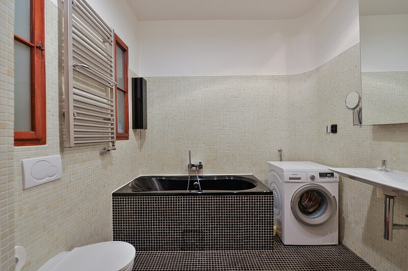 Malostranské náměstí, Malá Strana - Praha 1 | Pronájem, Byt 1+kk, 68 m²