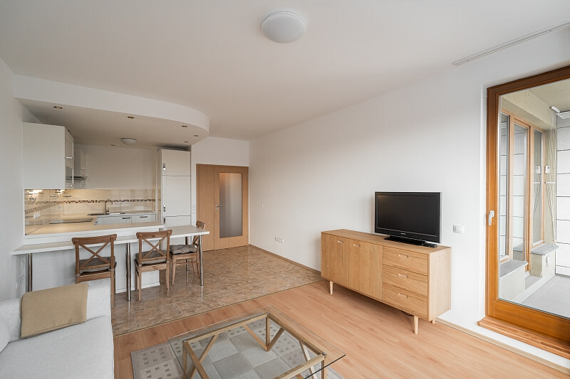 K Červenému vrchu, Vokovice - Praha 6 | Pronájem, Byt 2+kk, 68 m²