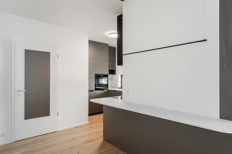 Ramonova, Strašnice - Praha 10 | Pronájem, Byt 2+kk, 82 m²