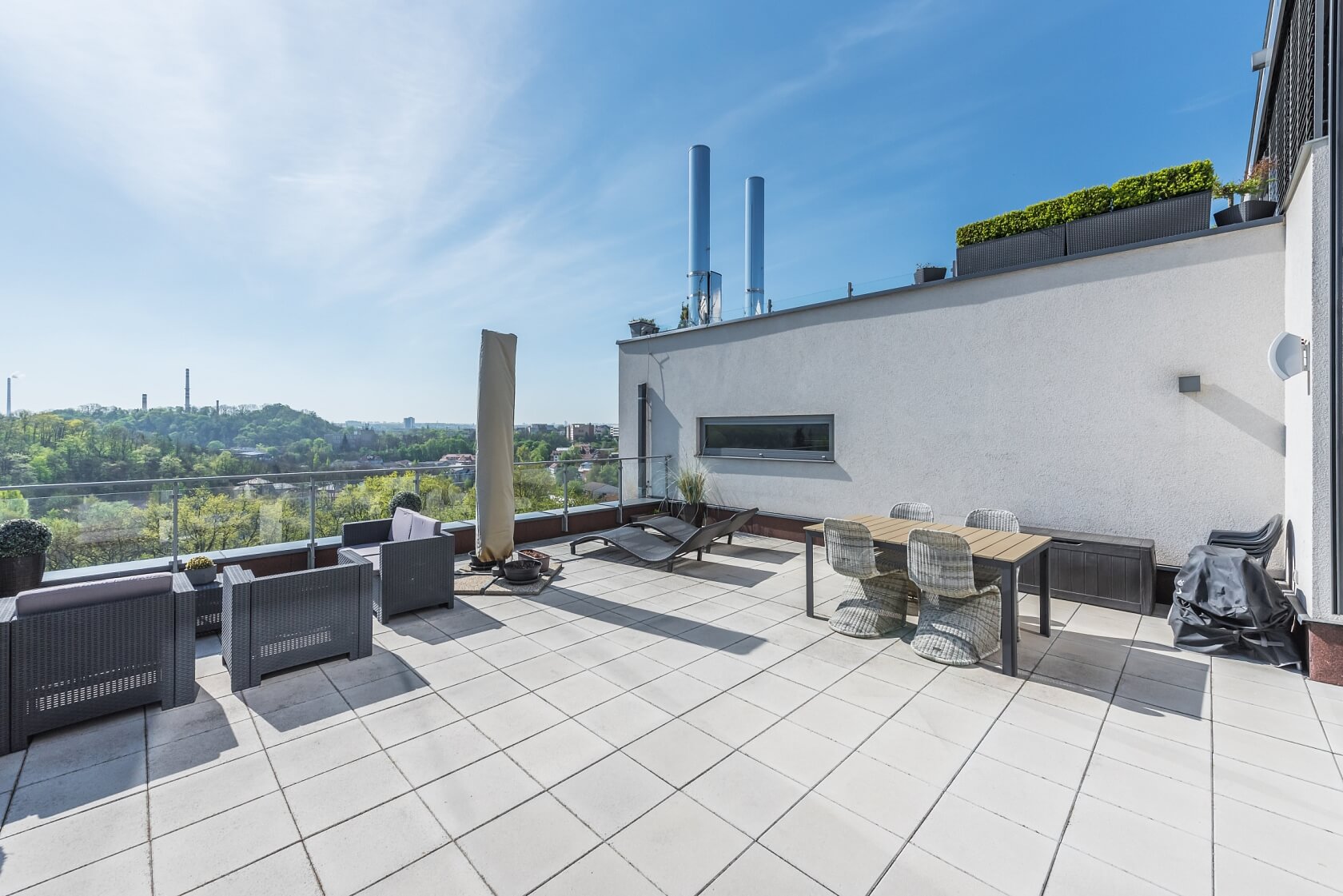 Mezitraťová, Hrdlořezy - Praha 9 | Prodej, Byt 3+kk, 162 m²