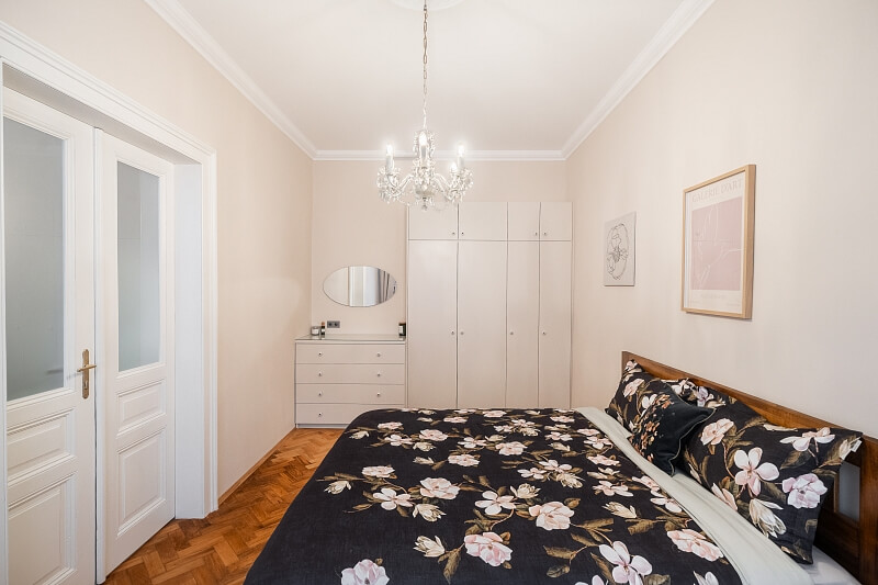 Perunova, Vinohrady - Prague 3 | Rent, Apartment One-bedroom (2+kk), 49 m²