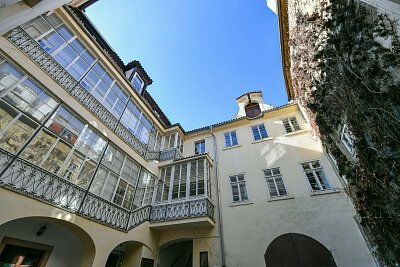 Sněmovní, Malá Strana - Prague 1 | Rent, Apartment Two-bedroom (3+1), 85 m²