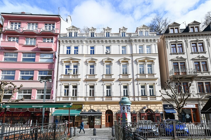 Vřídelní, Karlovy Vary - Karlovy Vary | Sale, Apartment Two-bedroom (3+kk), 66 m²