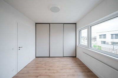 Oldřichovská, Ďáblice - Prague 8 | Rent, House Three-bedroom (4+kk), 120 m²