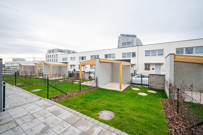 Oldřichovská, Ďáblice - Prague 8 | Rent, House Three-bedroom (4+kk), 120 m²