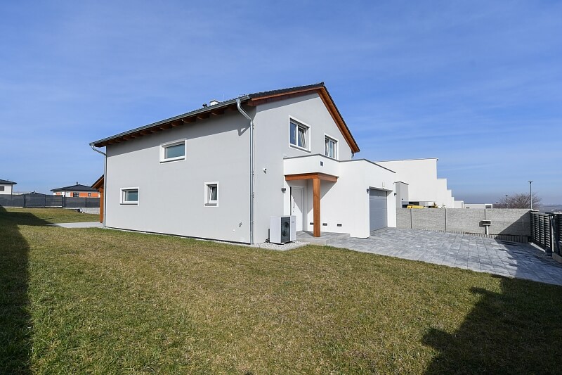 V Hlinišťatech, Vysoký Újezd - Beroun | Rent, House Four-bedroom (5+kk), 213 m²