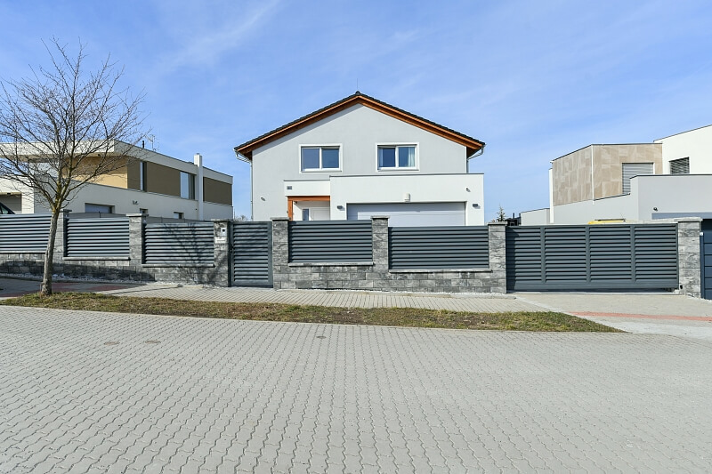 V Hlinišťatech, Vysoký Újezd - Beroun | Pronájem, Rodinný dům 5+kk, 213 m²
