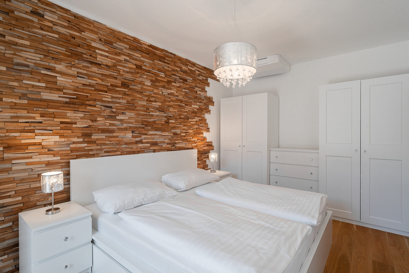 Lipno nad Vltavou - Český Krumlov | Sale, Apartment One-bedroom (2+kk), 100 m²