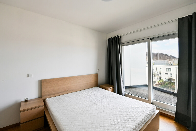 Holečkova, Smíchov - Praha 5 | Pronájem, Byt 2+kk, 70 m²