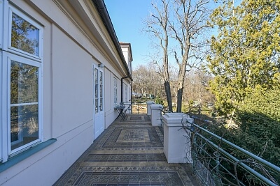 U Nikolajky, Smíchov - Prague 5 | Rent, Apartment Three-bedroom (4+1), 175 m²