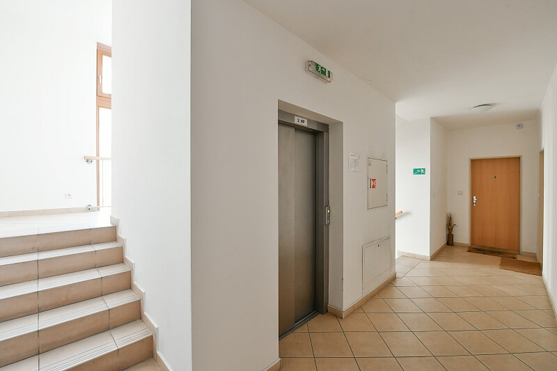 Lublaňská, Vinohrady - Praha 2 | Pronájem, Byt 1+kk, 38 m²