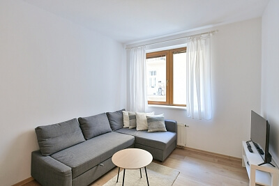 Lublaňská, Vinohrady - Prague 2 | Rent, Apartment Studio (1+kk), 38 m²