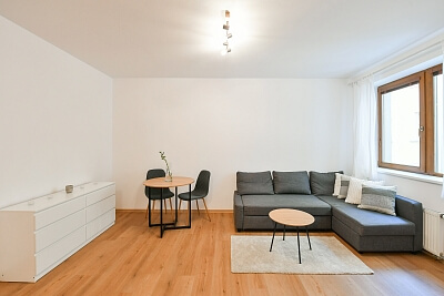 Lublaňská, Vinohrady - Praha 2 | Pronájem, Byt 1+kk, 38 m²