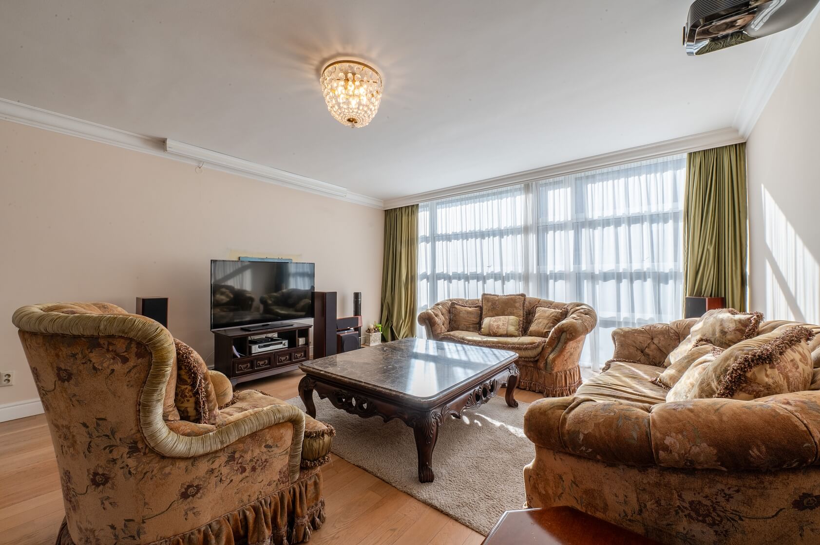 Bratislavský kraj, Staré Mesto - Bratislava I | Pronájem, Byt 4+kk, 178 m²