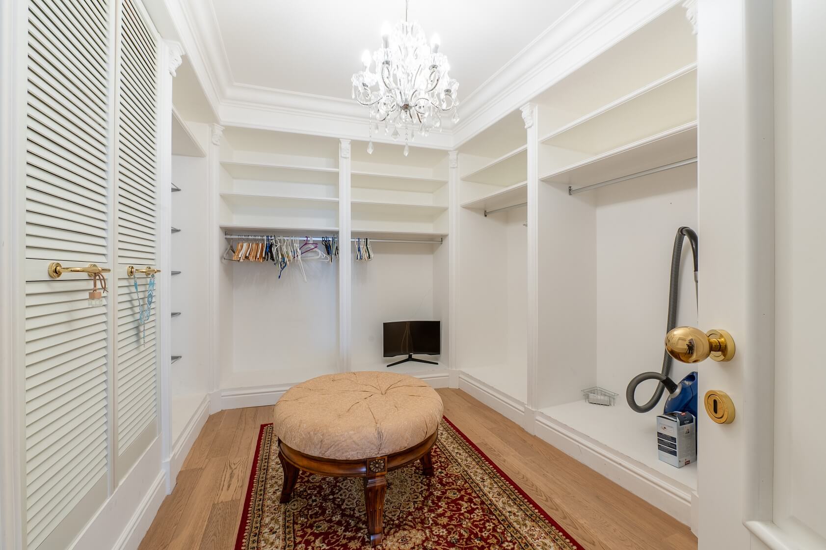 Bratislavský kraj, Staré Mesto - Bratislava I | Pronájem, Byt 4+kk, 178 m²