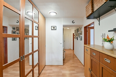 Mezi Domy, Jesenice u Prahy - Praha-západ | Prodej, Byt 3+kk, 74 m²