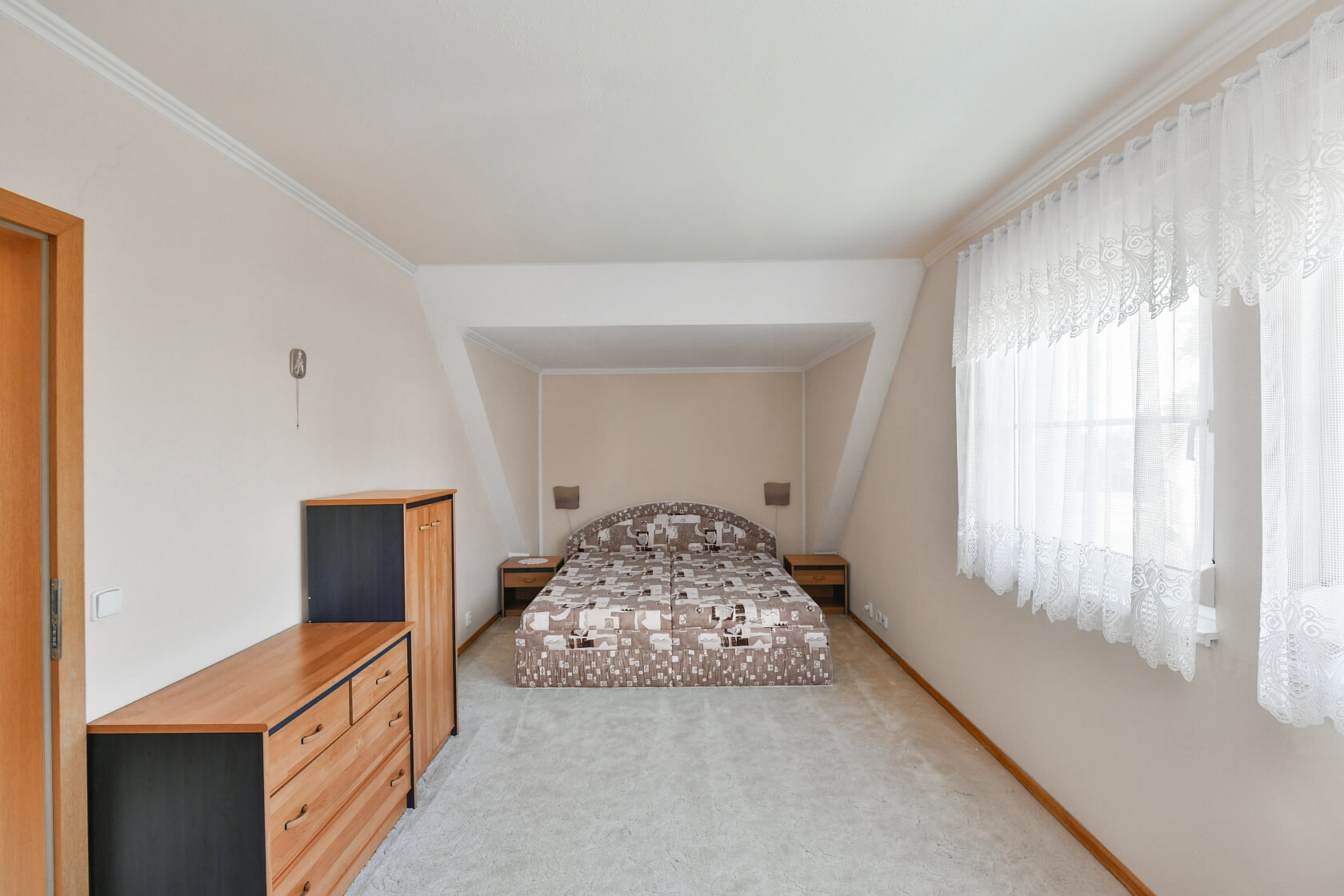 Za Křížkem, Slivenec - Prague 5 | Sale, House Three-bedroom (4+1), 215 m²