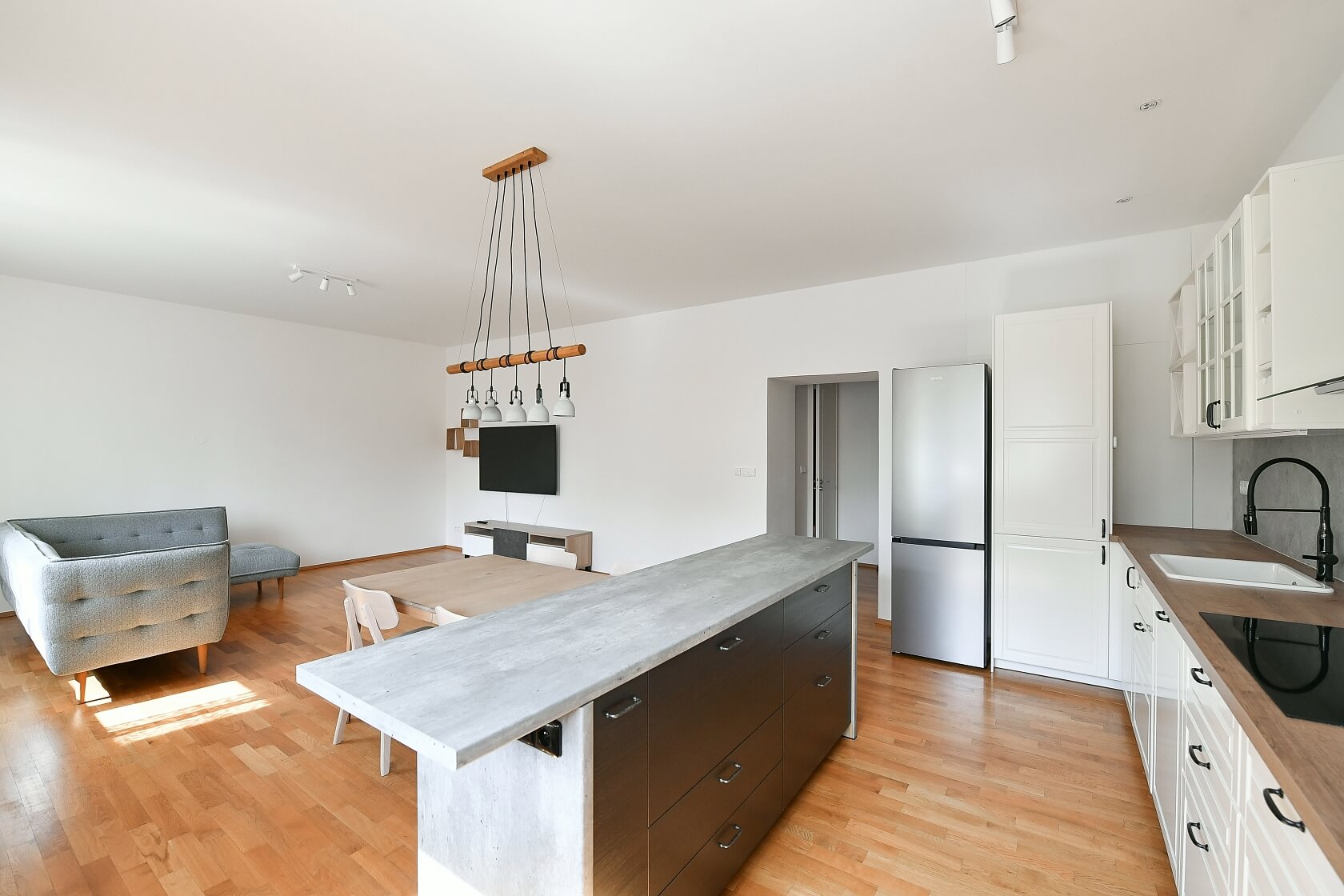 Zelená, Dejvice - Praha 6 | Pronájem, Byt 3+kk, 84 m²