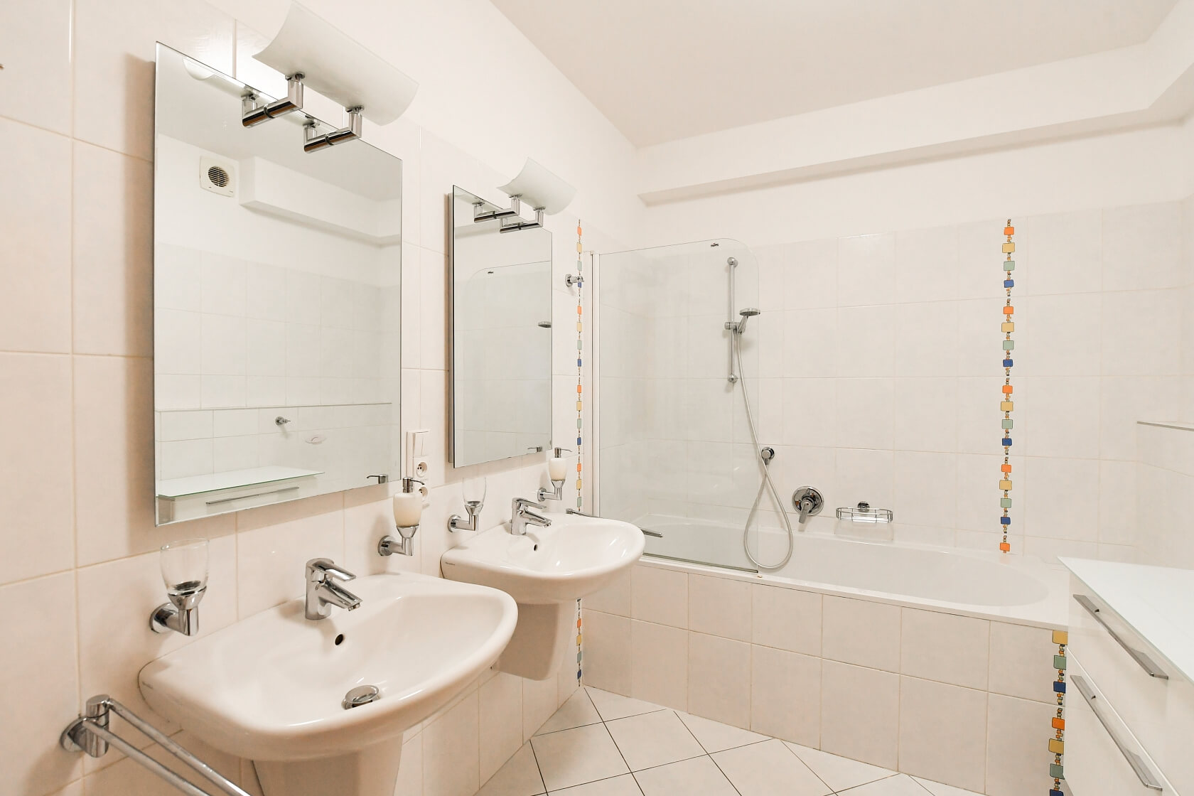 Pod kapličkou, Žižkov - Prague 3 | Sale, Apartment Three-bedroom (4+kk), 149 m²