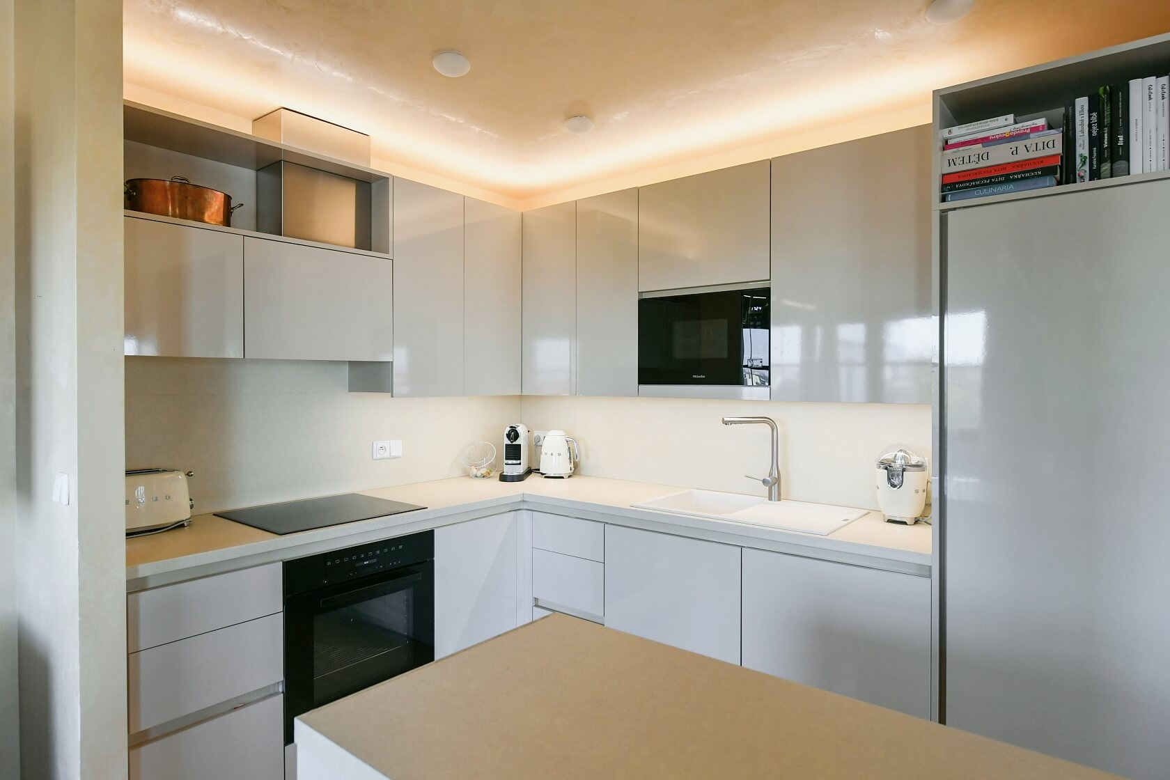 Pod kapličkou, Žižkov - Prague 3 | Sale, Apartment Three-bedroom (4+kk), 149 m²