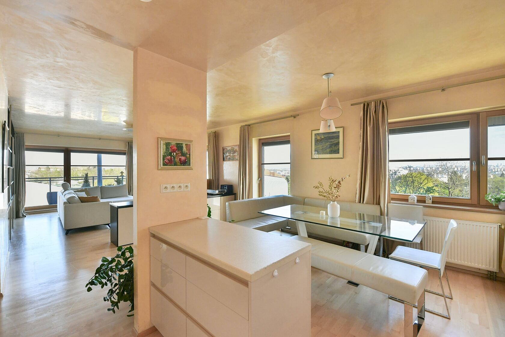 Pod kapličkou, Žižkov - Prague 3 | Sale, Apartment Three-bedroom (4+kk), 149 m²