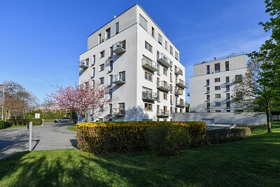 Pod Kapličkou, Žižkov - Praha 3 | Prodej, Byt 4+kk, 149 m²