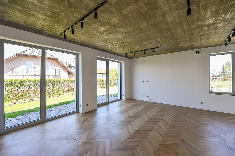 Racková, Jesenice - Praha-západ | Sale, House One-bedroom (2+kk), 55 m²