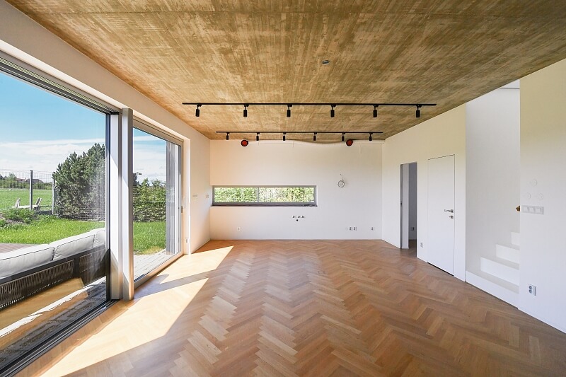 Racková, Jesenice - Praha-západ | Sale, Apartment Three-bedroom (4+kk), 131 m²