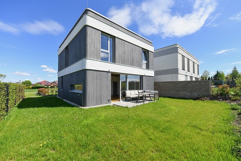 Racková, Jesenice - Praha-západ | Sale, Apartment Three-bedroom (4+kk), 131 m²