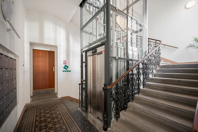 Zborovská, Malá Strana - Prague 5 | Rent, Apartment Two-bedroom (3+kk), 116 m²