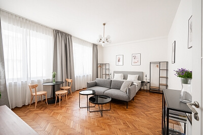 Konviktská, Staré Město - Praha 1 | Pronájem, Byt 1+1, 39 m²