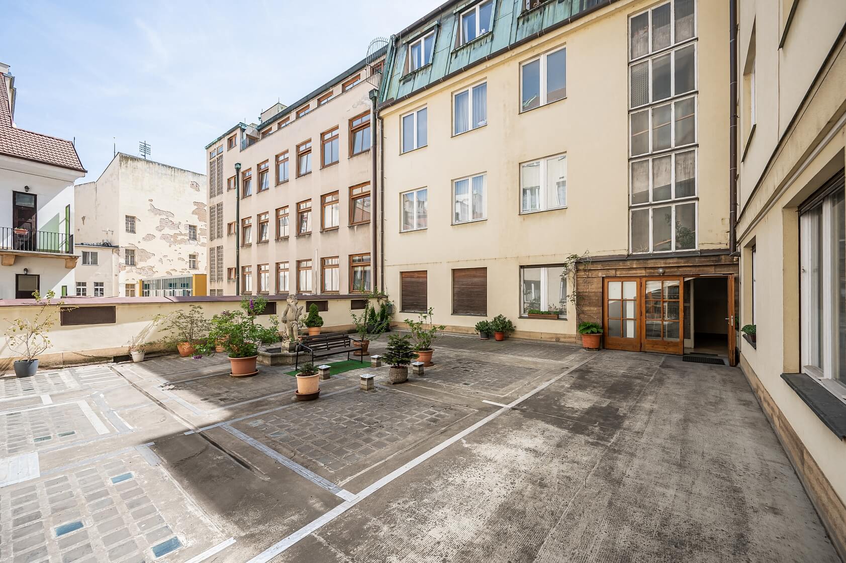 Konviktská, Staré Město - Prague 1 | Rent, Apartment Studio (1+1), 39 m²