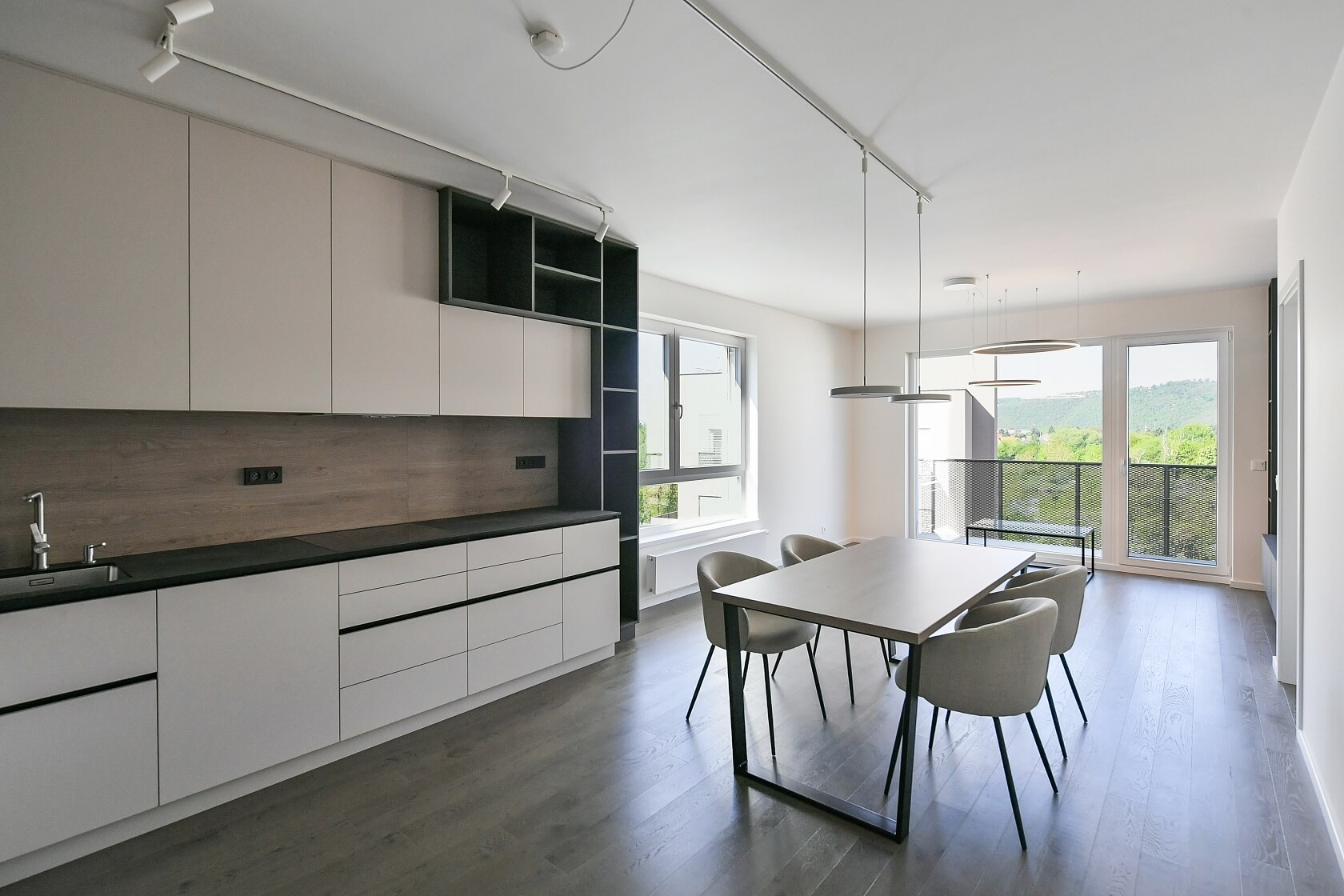 Kolmanova, Modřany - Praha 4 | Pronájem, Byt 4+kk, 106 m²