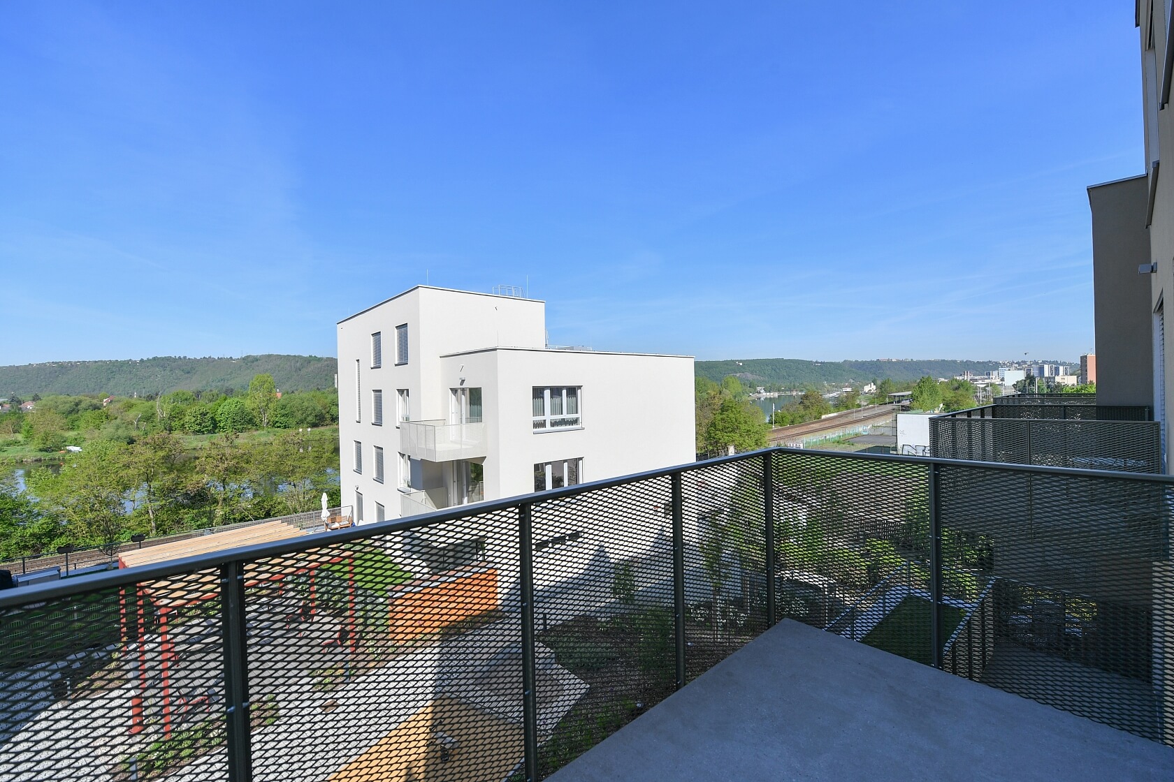 Kolmanova, Modřany - Praha 4 | Pronájem, Byt 4+kk, 106 m²