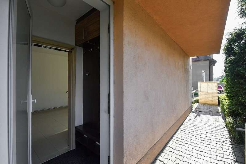 Na Stráži, Libeň - Praha 8 | Prodej, Byt 1+kk, 38 m²